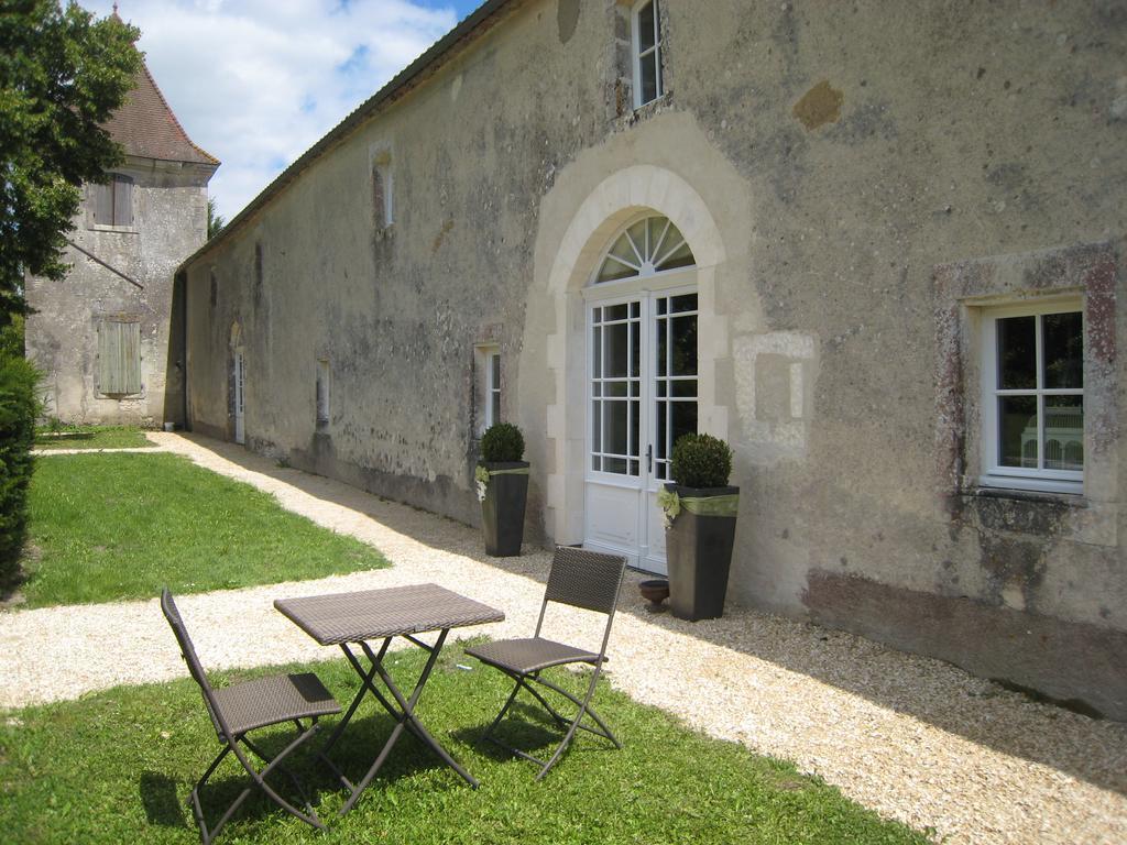 Chateau De Puyrigaud Panzió Léoville Kültér fotó